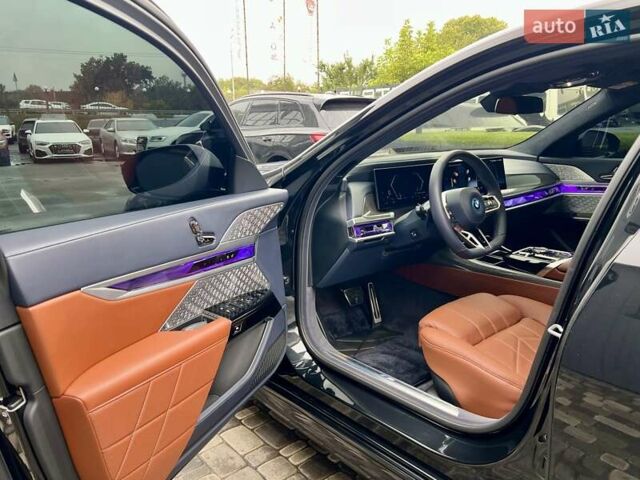 Черный БМВ i7, объемом двигателя 0 л и пробегом 35 тыс. км за 123900 $, фото 14 на Automoto.ua