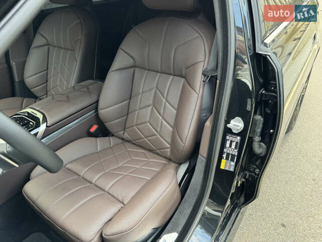 Чорний БМВ i7, об'ємом двигуна 0 л та пробігом 48 тис. км за 95000 $, фото 23 на Automoto.ua