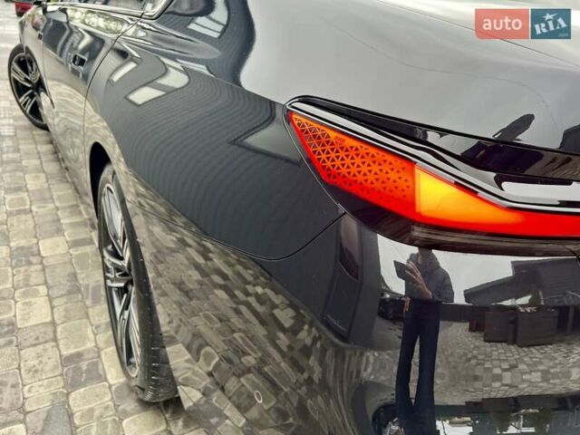 Черный БМВ i7, объемом двигателя 0 л и пробегом 35 тыс. км за 123900 $, фото 92 на Automoto.ua