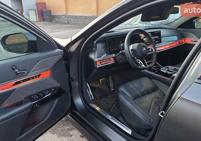 Чорний БМВ i7, об'ємом двигуна 0 л та пробігом 41 тис. км за 85000 $, фото 1 на Automoto.ua