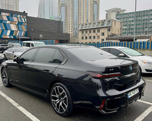 Черный БМВ i7, объемом двигателя 0 л и пробегом 22 тыс. км за 92000 $, фото 7 на Automoto.ua