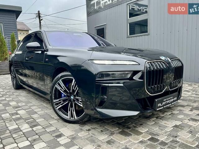 Черный БМВ i7, объемом двигателя 0 л и пробегом 35 тыс. км за 123900 $, фото 116 на Automoto.ua