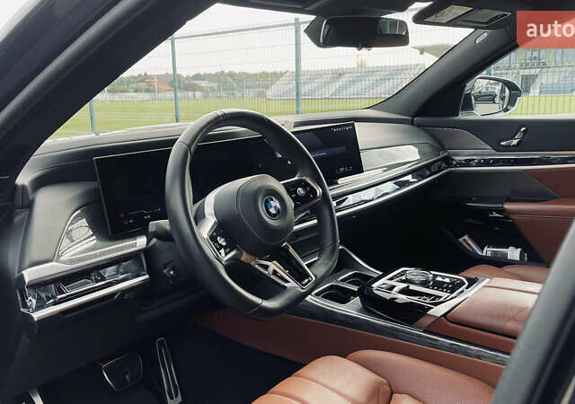 Чорний БМВ i7, об'ємом двигуна 0 л та пробігом 27 тис. км за 105000 $, фото 25 на Automoto.ua