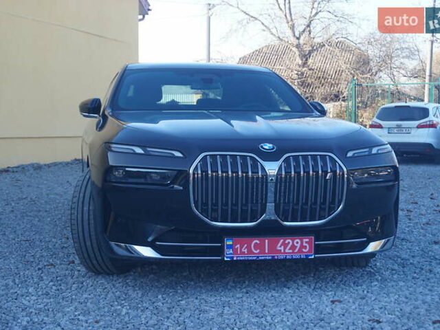 Черный БМВ i7, объемом двигателя 0 л и пробегом 27 тыс. км за 85000 $, фото 2 на Automoto.ua