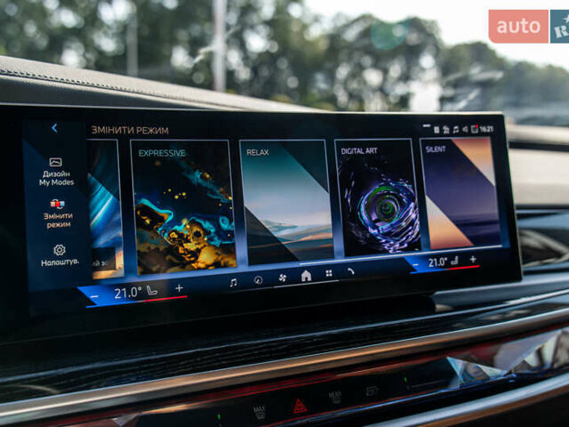 Черный БМВ i7, объемом двигателя 0 л и пробегом 25 тыс. км за 86500 $, фото 19 на Automoto.ua