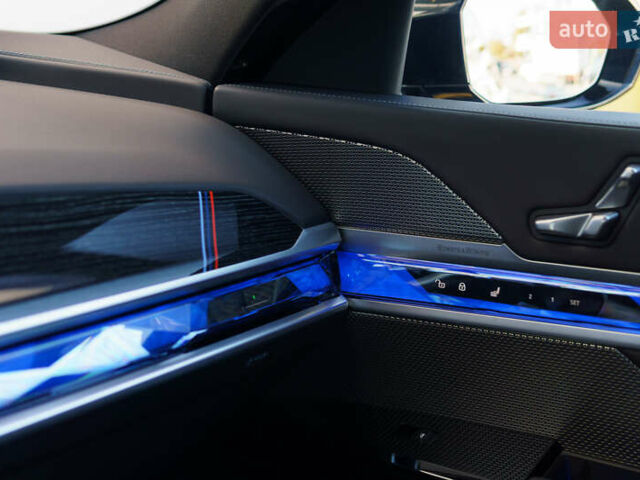 Черный БМВ i7, объемом двигателя 0 л и пробегом 20 тыс. км за 79900 $, фото 49 на Automoto.ua