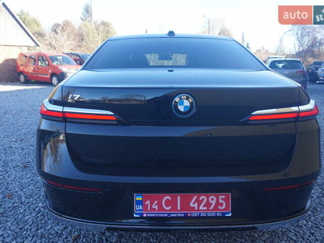 Черный БМВ i7, объемом двигателя 0 л и пробегом 27 тыс. км за 85000 $, фото 17 на Automoto.ua