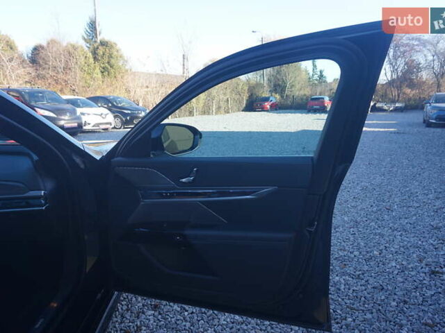 Черный БМВ i7, объемом двигателя 0 л и пробегом 27 тыс. км за 85000 $, фото 39 на Automoto.ua