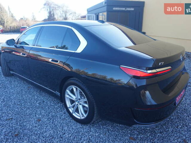 Черный БМВ i7, объемом двигателя 0 л и пробегом 27 тыс. км за 85000 $, фото 18 на Automoto.ua