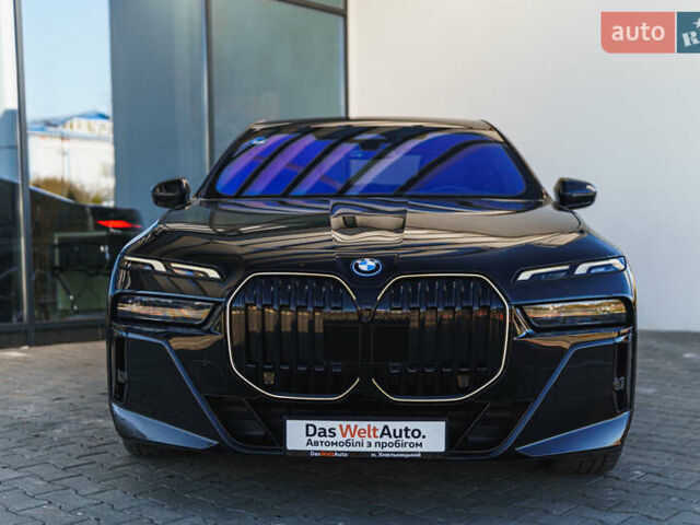 Черный БМВ i7, объемом двигателя 0 л и пробегом 20 тыс. км за 79900 $, фото 4 на Automoto.ua