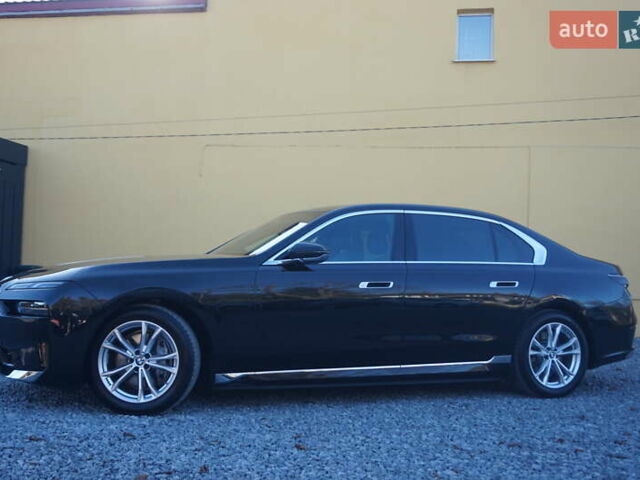 Черный БМВ i7, объемом двигателя 0 л и пробегом 27 тыс. км за 85000 $, фото 11 на Automoto.ua