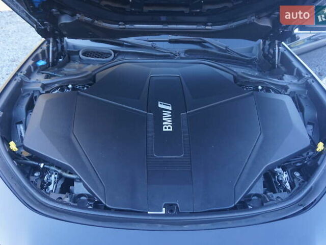 Черный БМВ i7, объемом двигателя 0 л и пробегом 27 тыс. км за 85000 $, фото 62 на Automoto.ua