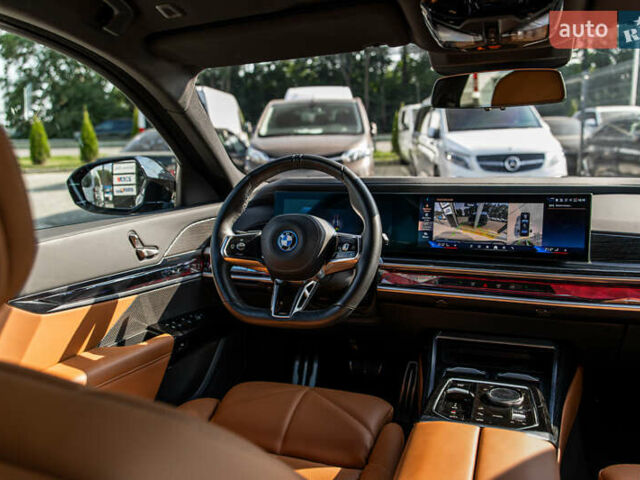 Черный БМВ i7, объемом двигателя 0 л и пробегом 25 тыс. км за 86500 $, фото 32 на Automoto.ua