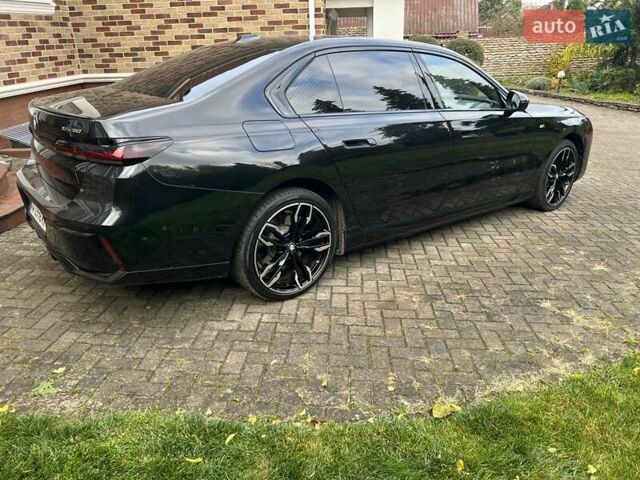 Черный БМВ i7, объемом двигателя 0 л и пробегом 12 тыс. км за 105499 $, фото 4 на Automoto.ua