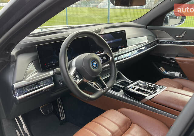 Чорний БМВ i7, об'ємом двигуна 0 л та пробігом 27 тис. км за 105000 $, фото 24 на Automoto.ua