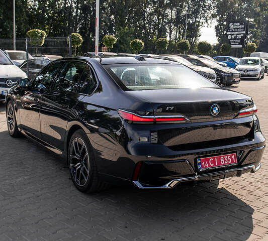 Черный БМВ i7, объемом двигателя 0 л и пробегом 25 тыс. км за 86500 $, фото 18 на Automoto.ua