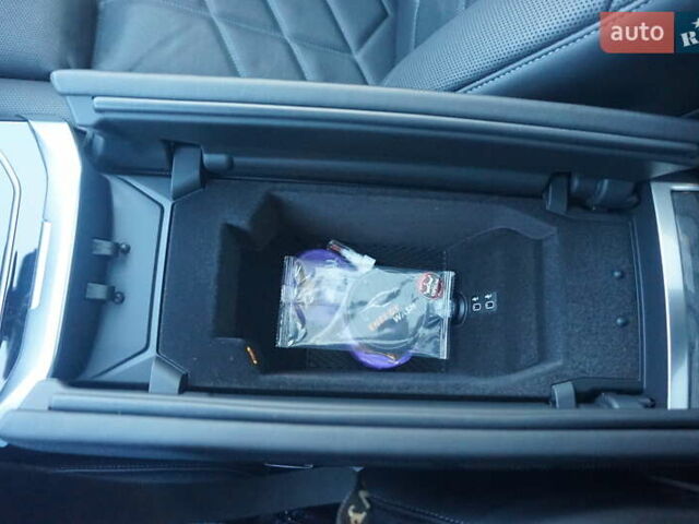 Черный БМВ i7, объемом двигателя 0 л и пробегом 27 тыс. км за 85000 $, фото 71 на Automoto.ua