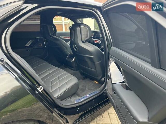 Черный БМВ i7, объемом двигателя 0 л и пробегом 12 тыс. км за 105499 $, фото 10 на Automoto.ua