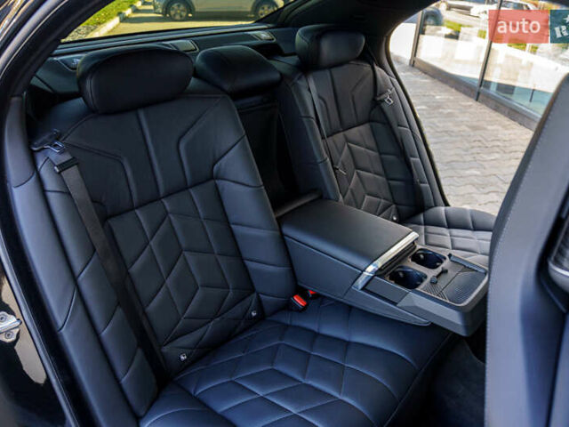 Черный БМВ i7, объемом двигателя 0 л и пробегом 20 тыс. км за 79900 $, фото 69 на Automoto.ua