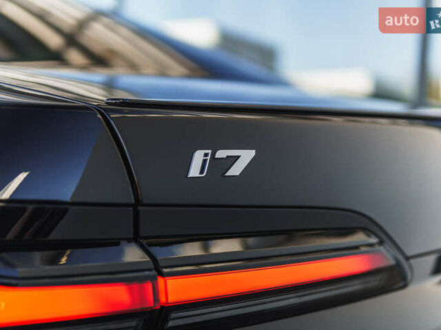 Черный БМВ i7, объемом двигателя 0 л и пробегом 20 тыс. км за 79900 $, фото 27 на Automoto.ua