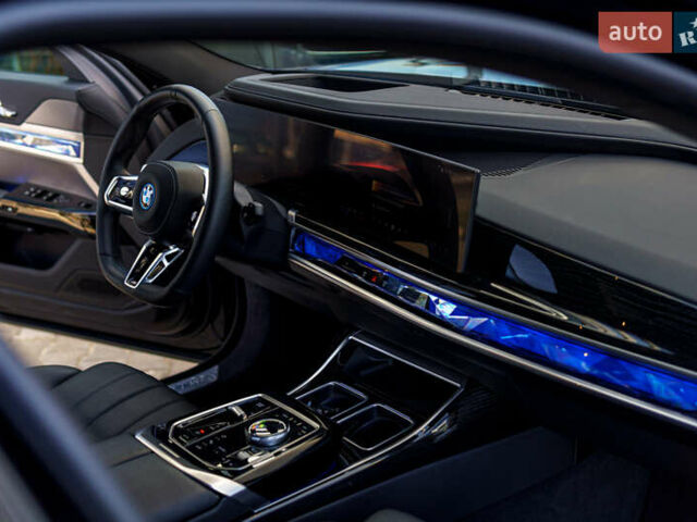 Черный БМВ i7, объемом двигателя 0 л и пробегом 20 тыс. км за 79900 $, фото 60 на Automoto.ua
