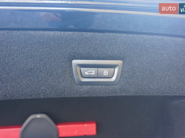 Черный БМВ i7, объемом двигателя 0 л и пробегом 27 тыс. км за 85000 $, фото 61 на Automoto.ua