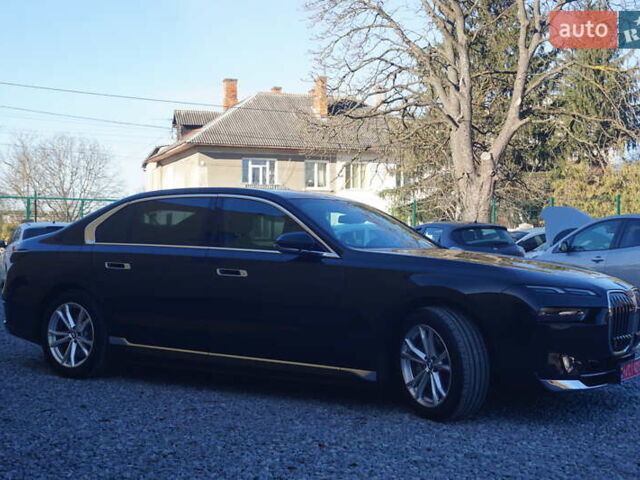 Черный БМВ i7, объемом двигателя 0 л и пробегом 27 тыс. км за 85000 $, фото 4 на Automoto.ua