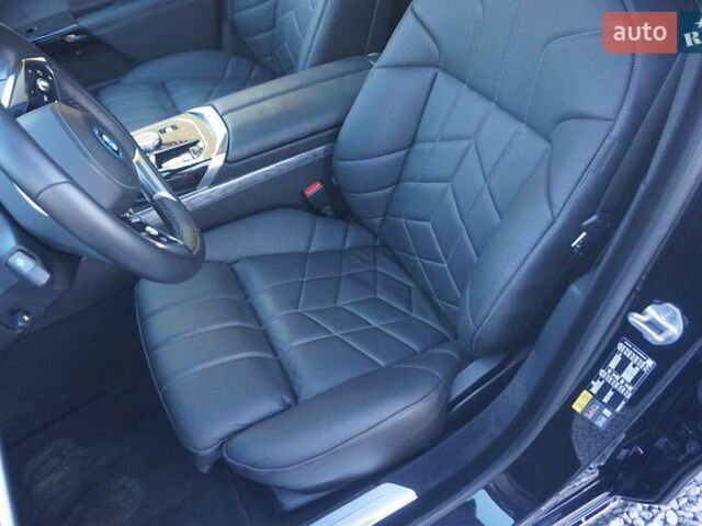 Черный БМВ i7, объемом двигателя 0 л и пробегом 27 тыс. км за 85000 $, фото 28 на Automoto.ua