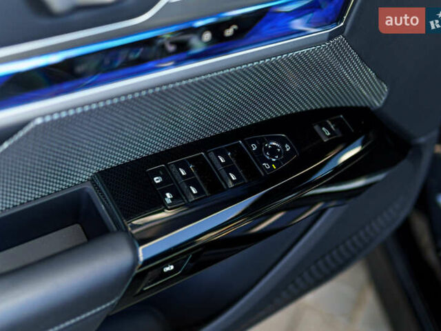 Черный БМВ i7, объемом двигателя 0 л и пробегом 20 тыс. км за 79900 $, фото 31 на Automoto.ua