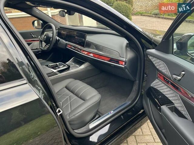 Черный БМВ i7, объемом двигателя 0 л и пробегом 12 тыс. км за 105499 $, фото 8 на Automoto.ua