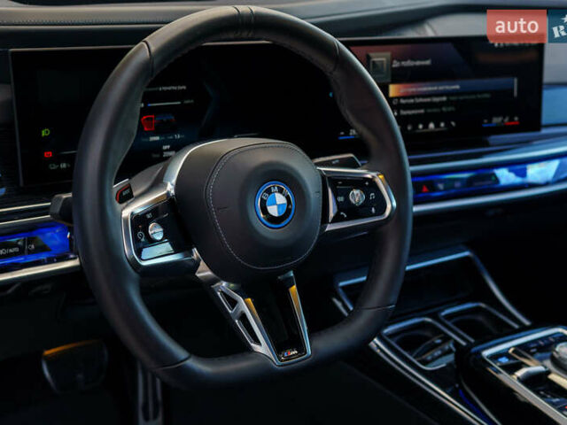 Черный БМВ i7, объемом двигателя 0 л и пробегом 20 тыс. км за 79900 $, фото 38 на Automoto.ua