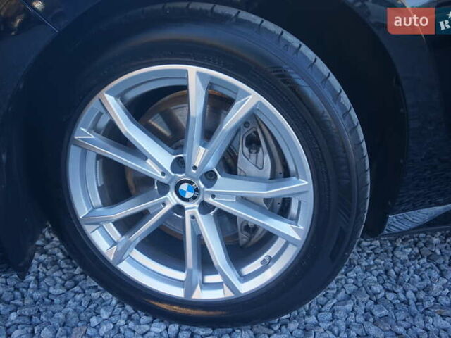 Черный БМВ i7, объемом двигателя 0 л и пробегом 27 тыс. км за 85000 $, фото 66 на Automoto.ua