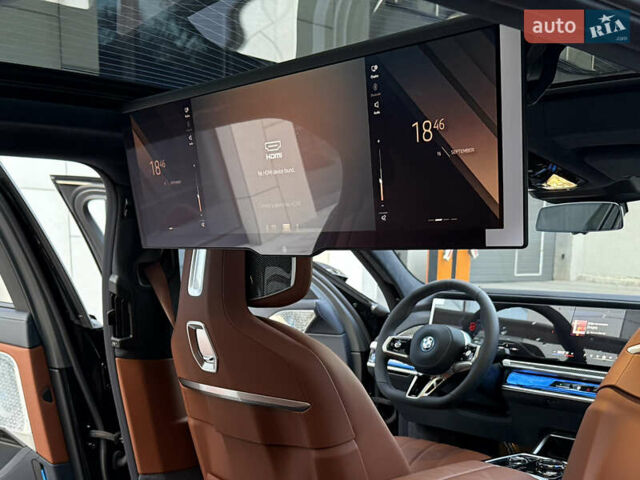 Черный БМВ i7, объемом двигателя 0 л и пробегом 1 тыс. км за 190000 $, фото 63 на Automoto.ua