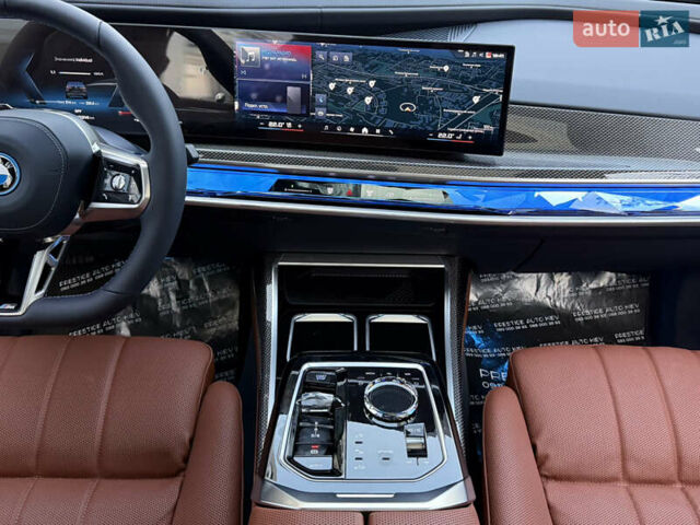 Черный БМВ i7, объемом двигателя 0 л и пробегом 1 тыс. км за 190000 $, фото 61 на Automoto.ua