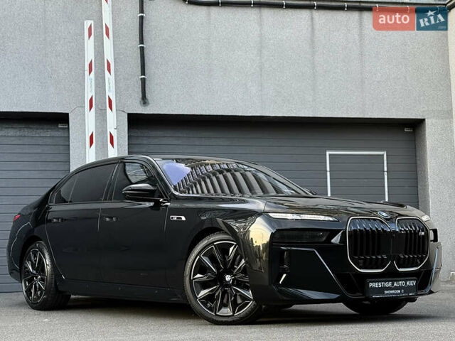 Черный БМВ i7, объемом двигателя 0 л и пробегом 1 тыс. км за 190000 $, фото 3 на Automoto.ua