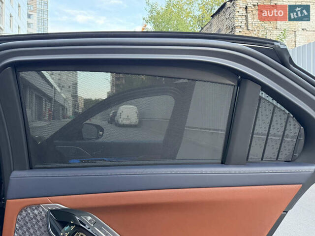 Чорний БМВ i7, об'ємом двигуна 0 л та пробігом 1 тис. км за 195000 $, фото 86 на Automoto.ua