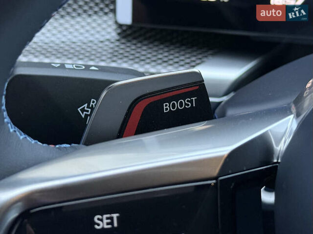 Черный БМВ i7, объемом двигателя 0 л и пробегом 1 тыс. км за 190000 $, фото 95 на Automoto.ua