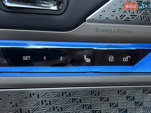 Черный БМВ i7, объемом двигателя 0 л и пробегом 1 тыс. км за 190000 $, фото 71 на Automoto.ua