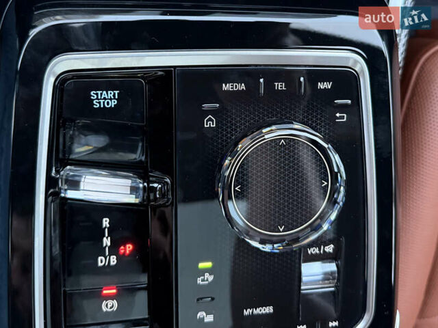 Черный БМВ i7, объемом двигателя 0 л и пробегом 1 тыс. км за 190000 $, фото 100 на Automoto.ua