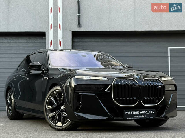 Черный БМВ i7, объемом двигателя 0 л и пробегом 1 тыс. км за 190000 $, фото 2 на Automoto.ua