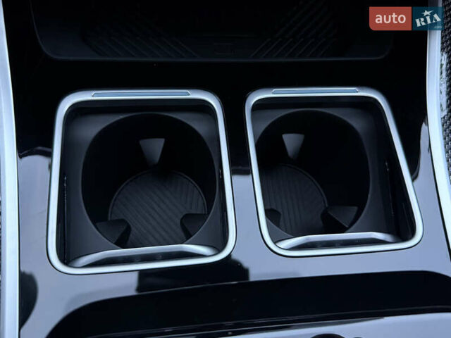 Черный БМВ i7, объемом двигателя 0 л и пробегом 1 тыс. км за 190000 $, фото 115 на Automoto.ua