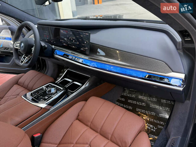 Черный БМВ i7, объемом двигателя 0 л и пробегом 1 тыс. км за 190000 $, фото 52 на Automoto.ua