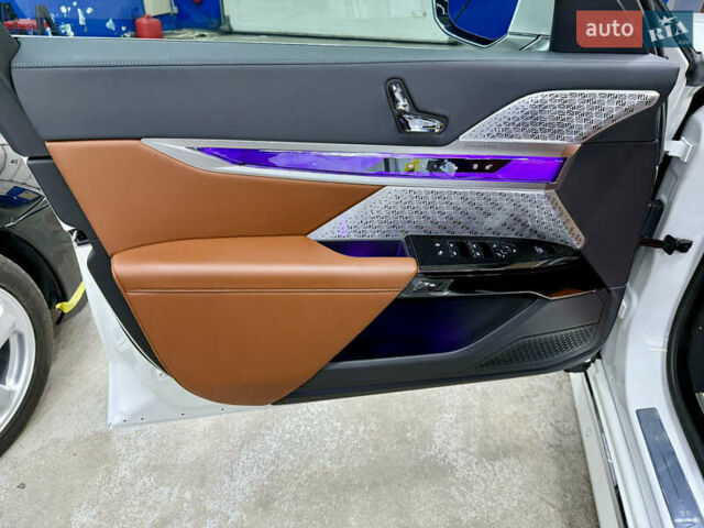 БМВ i7, объемом двигателя 0 л и пробегом 20 тыс. км за 93399 $, фото 11 на Automoto.ua