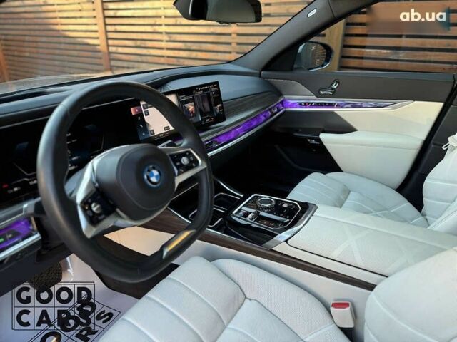 БМВ i7, объемом двигателя 0 л и пробегом 5 тыс. км за 90900 $, фото 19 на Automoto.ua
