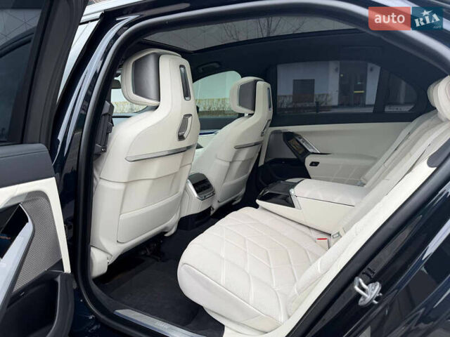 БМВ i7, объемом двигателя 0 л и пробегом 13 тыс. км за 88000 $, фото 6 на Automoto.ua