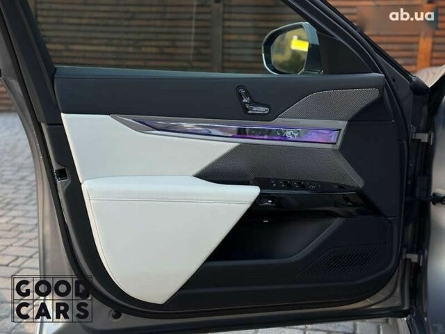 БМВ i7, объемом двигателя 0 л и пробегом 5 тыс. км за 90900 $, фото 15 на Automoto.ua