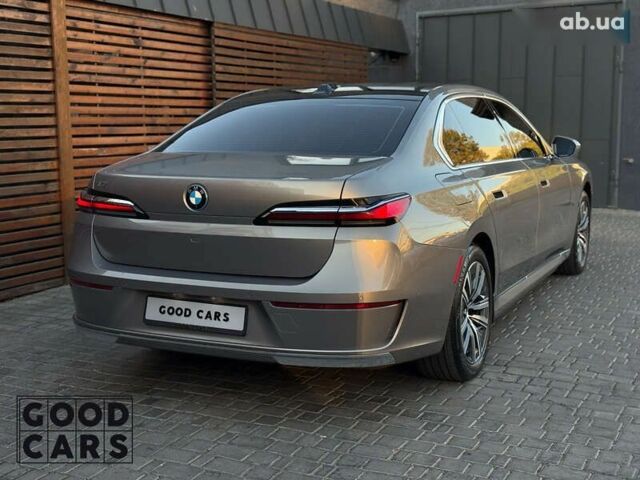 БМВ i7, объемом двигателя 0 л и пробегом 5 тыс. км за 90900 $, фото 6 на Automoto.ua