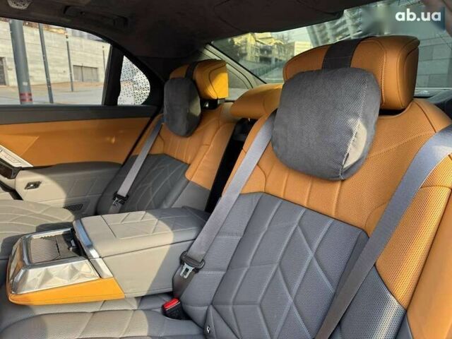 БМВ i7, объемом двигателя 0 л и пробегом 15 тыс. км за 156000 $, фото 28 на Automoto.ua