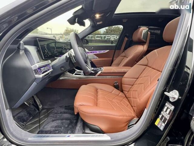 БМВ i7, объемом двигателя 0 л и пробегом 35 тыс. км за 123900 $, фото 25 на Automoto.ua