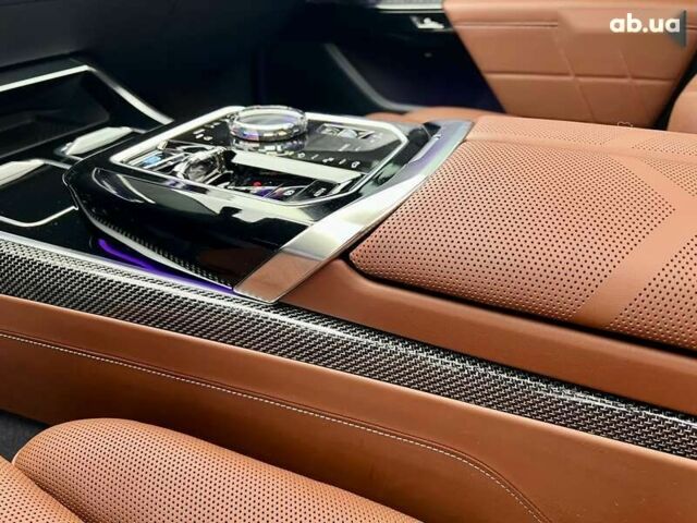 БМВ i7, объемом двигателя 0 л и пробегом 35 тыс. км за 123900 $, фото 20 на Automoto.ua